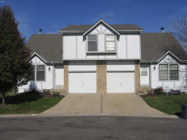 Blue Valley Meadows - Blue Valley Meadows Apartments