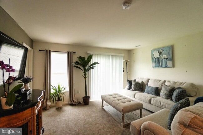 Photo - 431 Williamson Ct