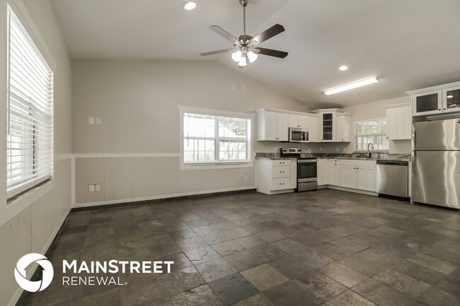 Photo - 559 Cameo Dr