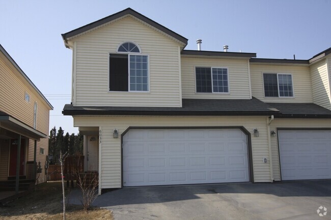 Building Photo - 3 Bedroom Townhouse in South Anchorage!