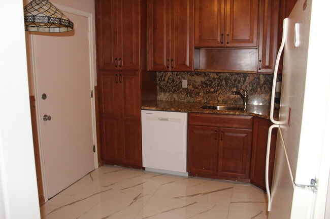 Photo - 4821 NW 22nd Ct Unit 100