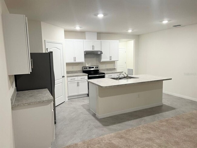 Photo - 709 Versailles Ln
