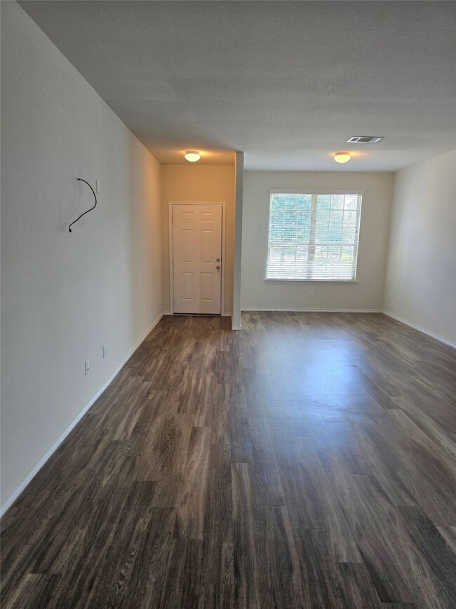 Photo - 2714 Summer Ln