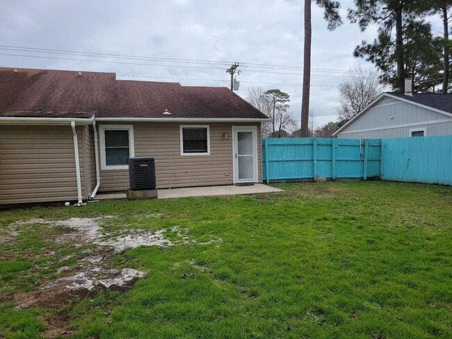 Photo - Nice Duplex in Havelock