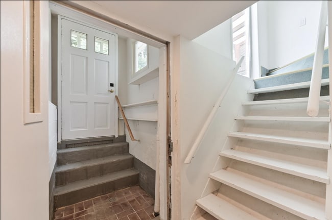 Photo - 406 Nairn Ave