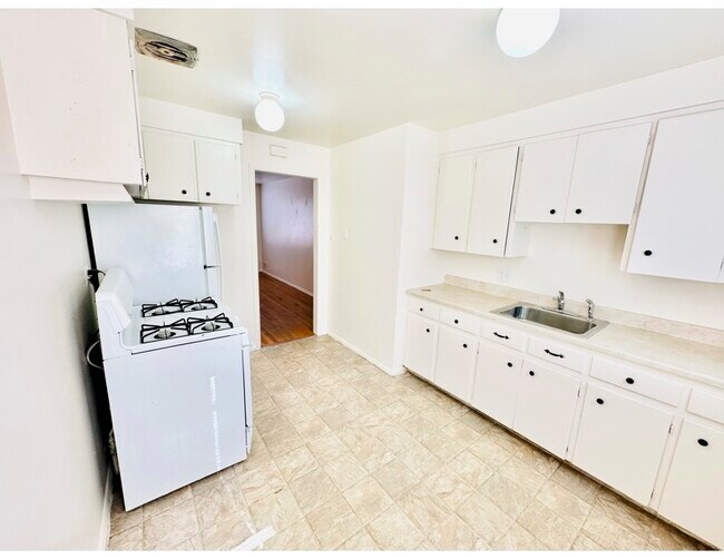 Photo - 2474 S York St Casa Adosada