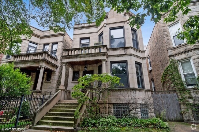 Building Photo - 1211 W Addison St Unit 2 Rental