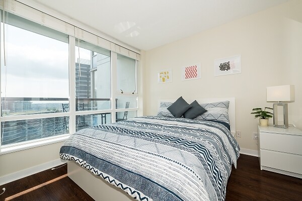 Photo - 928 Beatty St