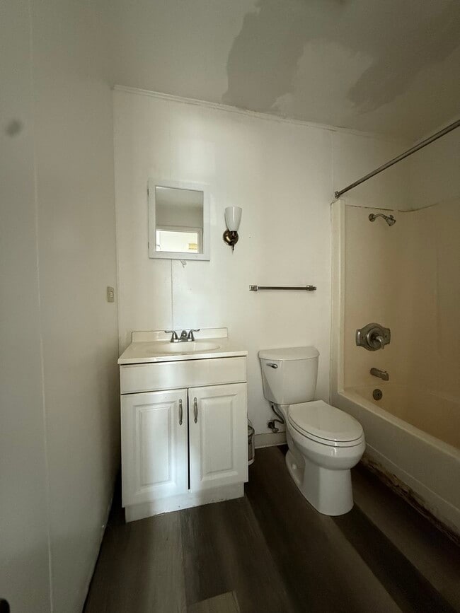 Photo - 1627 Woodbine Dr