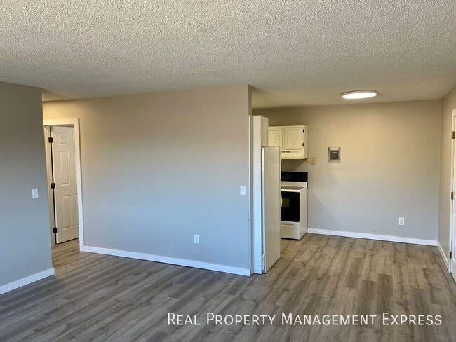 Photo - 2 Bedroom Apartment on the West Side Unit 4908 - 06
