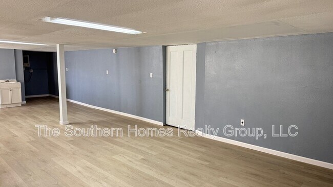 405 N High St