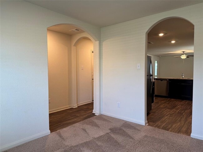 Photo - 313 Cres Park Dr