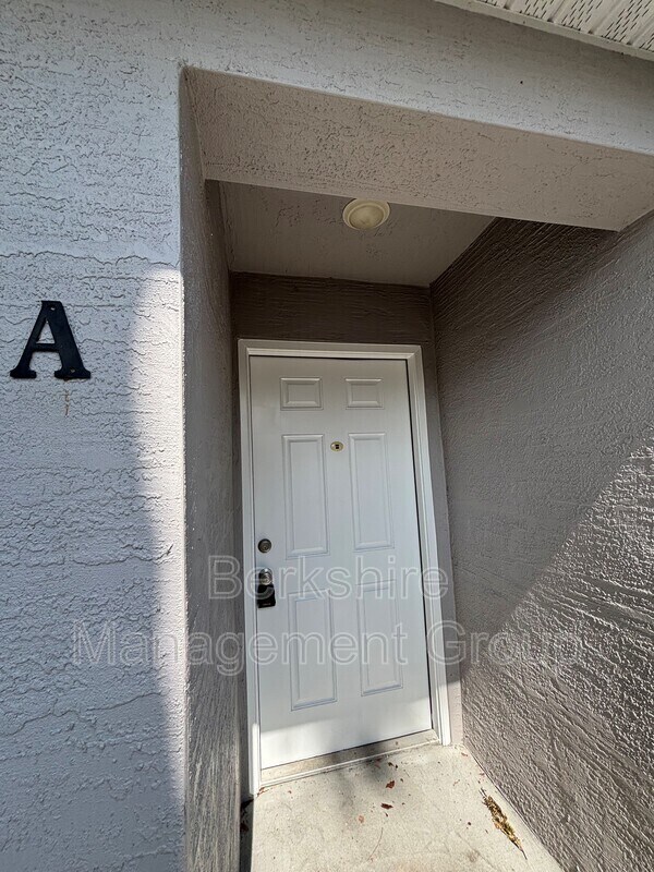 Photo - 2405 Ave C SW