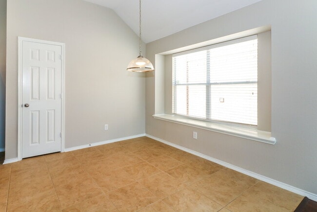 513 Anchor Way