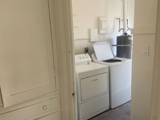 Photo - 7007 Willoughby Ave Unit 7007.5