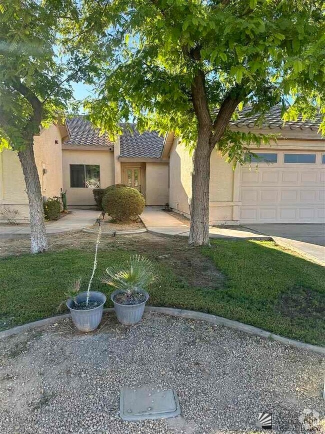 Building Photo - 3182 S Ragen Dr Rental