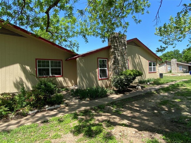 Building Photo - 10307 Burmaster Ln Rental