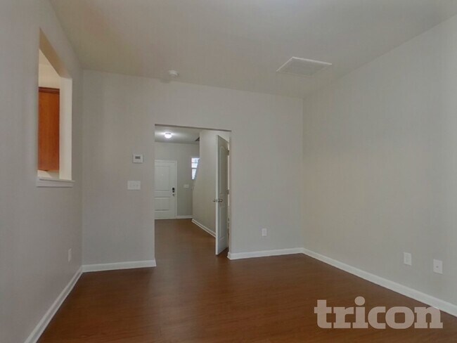 Photo - 2062 Aragon Lane