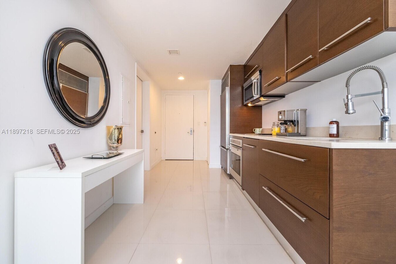 Photo - 475 Brickell Ave Unit 608