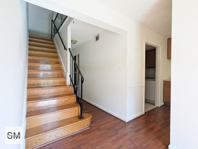 Building Photo - 8675 Seasons Way Rental