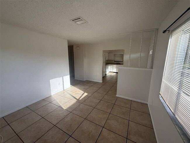 Photo - 11351 Poplin Ave