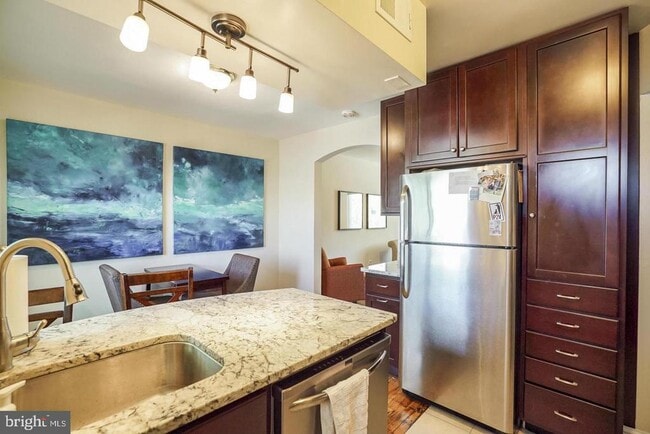 Photo - 230 Evans Ln
