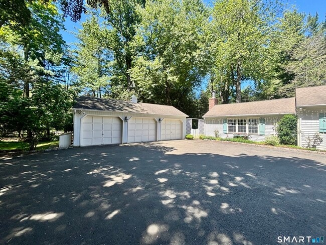 Photo - 15 Timber Ln