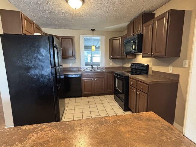 Photo - 106 Donna Dr Unit A