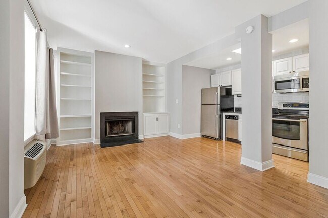 Building Photo - 2145 California St NW Rental