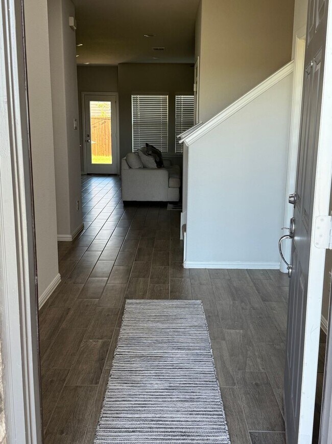 Photo - Spacious 5BR House in Pilot Point