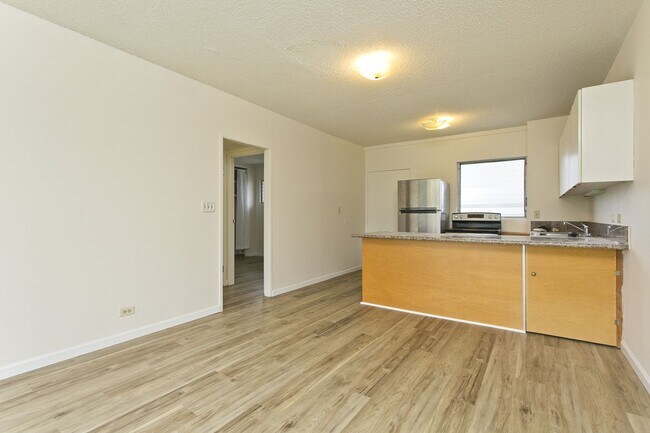 Photo - Punahou-Wilder Unit 803 - 2 BD 1 BA w/ Lan... Unit 803