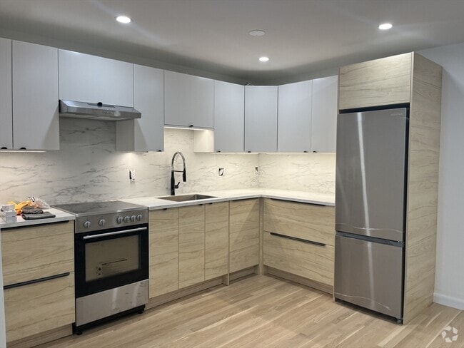 Building Photo - 39 Englewood Ave Unit 18 Rental