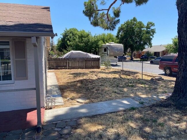 Photo - 2 Bedroom, 1 Bath Duplex for Rent In Ceres