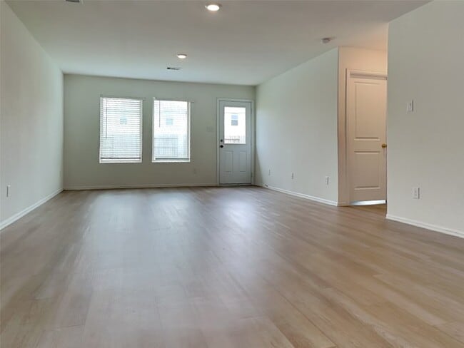 Photo - 26815 Wilderye Cv Ln