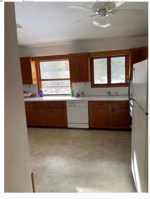 Photo - 425 E Benita Blvd