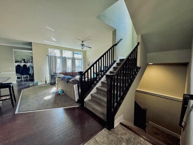 Photo - Spacious Backyard