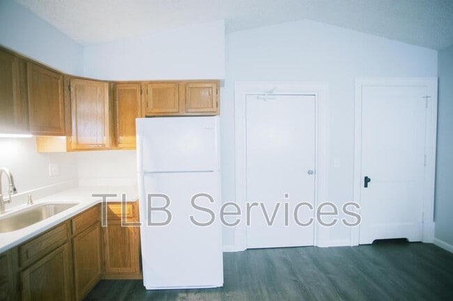 Photo - 159 Bellman St