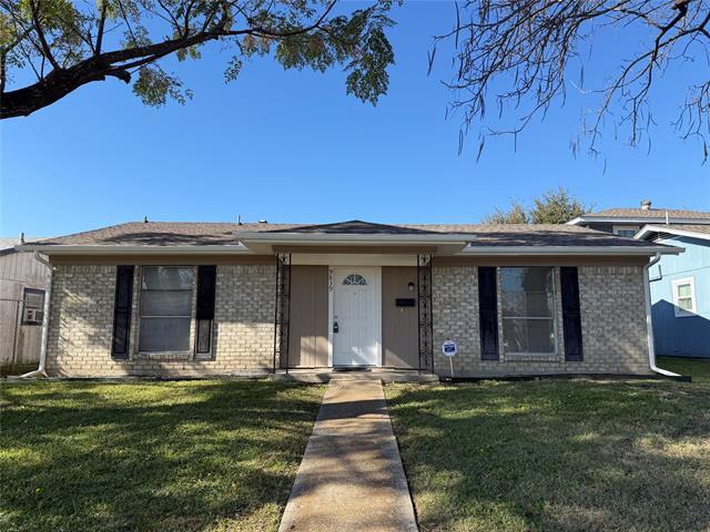 Building Photo - 9839 Glengreen Dr