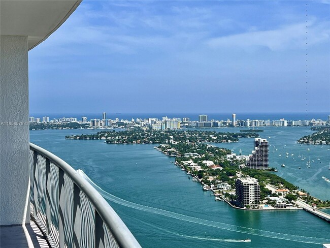 Building Photo - 1750 N Bayshore Dr Unit 5406 Rental