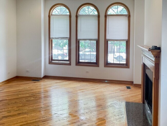 Photo - 2741 N Southport Ave Apartments Unit 2743-1N