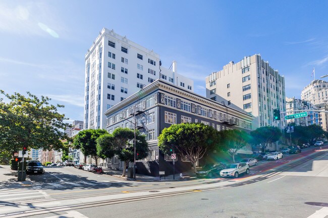 Photo - 655 Stockton