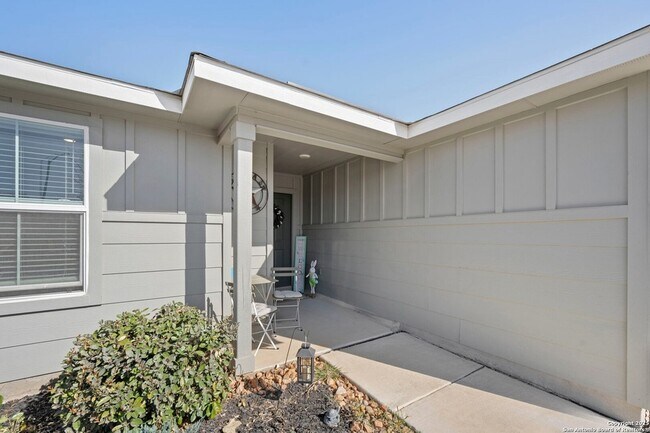 Photo - 923 Empress Brilliant Casa