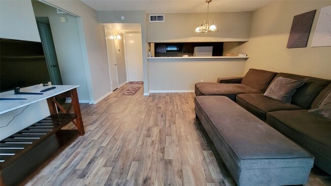 Photo - 2824 S Bartell Dr Unit 32