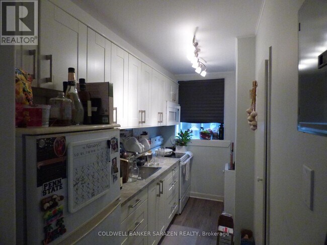 Photo - 691 Irene Crescent Unit 1