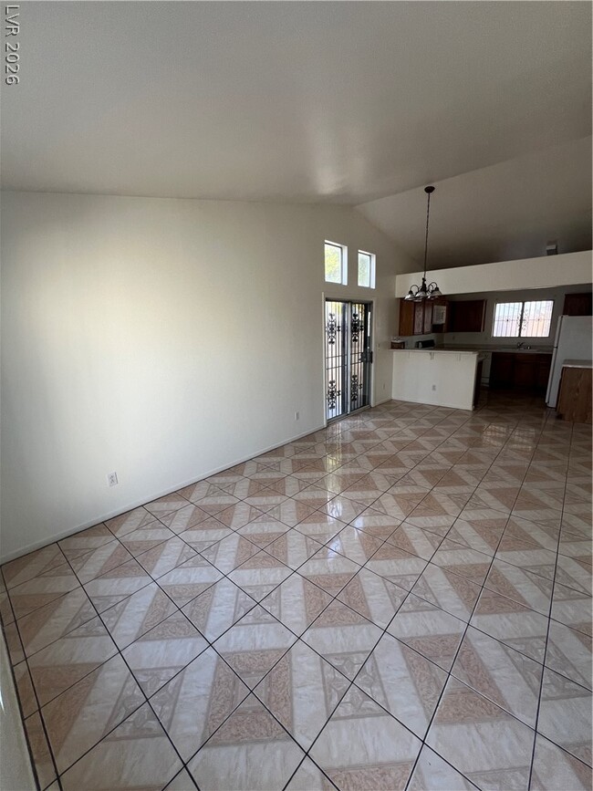 Photo - 825 Hyattsville St