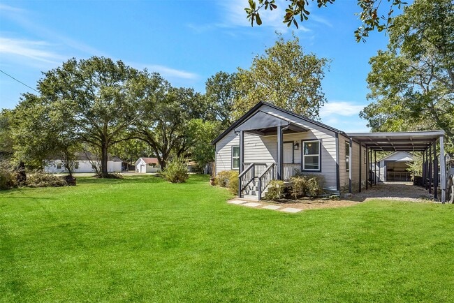 Photo - 307 Penick Rd