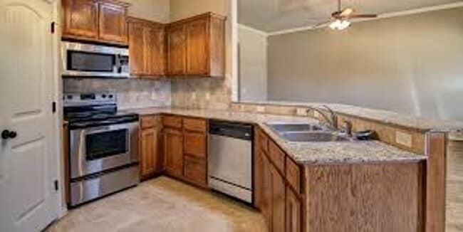 Photo - Gated Community Villas At Cedar Creek +  3 Bed 2 Bath + Edmond Schools