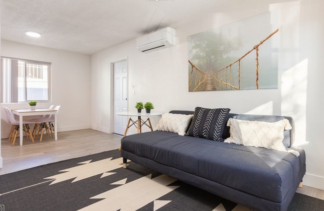 1646 J St Unit 1