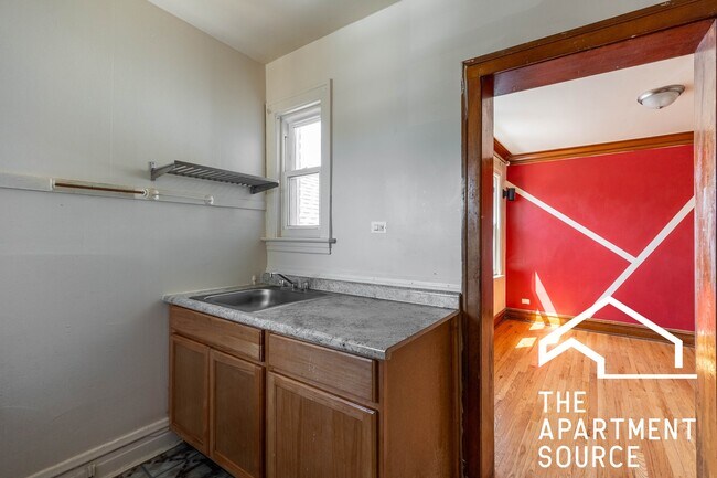 Photo - 5559 W Altgeld St Unit 2S