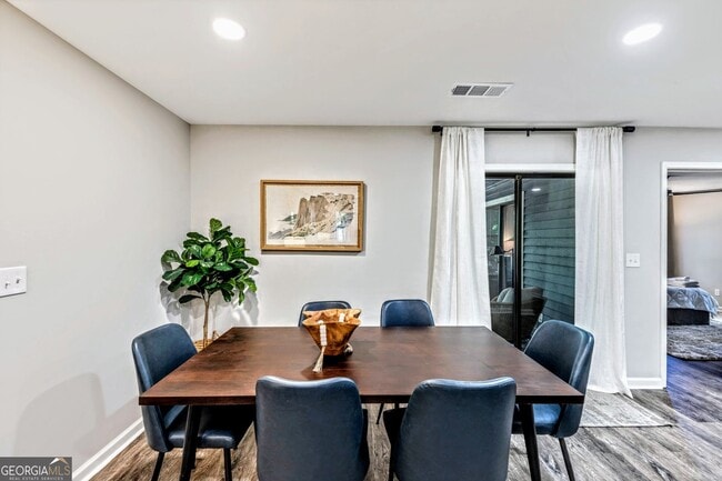 Photo - 527 Charing Cross Dr